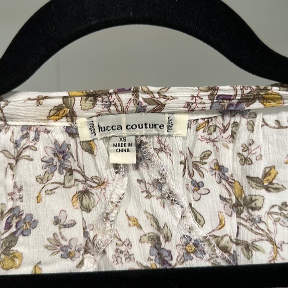 Lucca Couture flowy flowery top sz XS - Picture 3 of 7